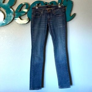 Levi Low Rise Skinny Jeans